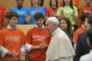 18-Encontro do Santo Padre com jovens e idosos