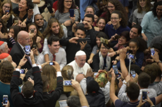 0-Rencontre des jeunes avec le Pape Fran&#xe7;ois et les P&#xe8;res synodaux &#xe0; l'occasion de la XVe Assembl&#xe9;e g&#xe9;n&#xe9;rale ordinaire du Synode des &#xe9;v&#xea;ques 