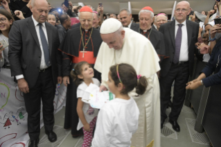 6-Begegnung der Jugendlichen mit Papst Franziskus und den Synodenvätern aus Anlass der 15. Generalversammlung der Bischofssynode