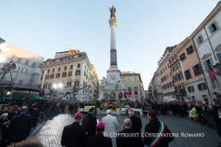 3-Gebet an der Mariensäule auf dem Spanischen Platz in Rom zum Hochfest Mariä Empfängnis (8. Dezember 2014)