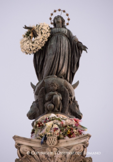1-Gebet an der Mariensäule auf dem Spanischen Platz in Rom zum Hochfest Mariä Empfängnis (8. Dezember 2014)