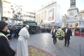 22-Act of Veneration to the Immaculate Conception of the Blessed Virgin Mary at the Spanish Steps