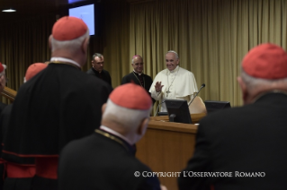 0-A los participantes en un encuentro organizado por el Consejo Pontificio para la Promoción de la Nueva Evangelización