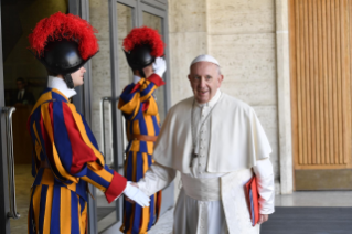 3-Opening of the XV Ordinary General Assembly of the Synod of Bishops: Introductory Prayer and Greeting of the Pope