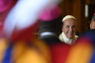 2-Apertura de la XV Asamblea General Ordinaria del Sínodo de los Obispos: Oración inicial y saludo del Papa