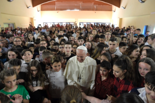 12-Visita al Instituto “Elisa Scala” de Roma en el marco de los “Viernes de la Misericordia”