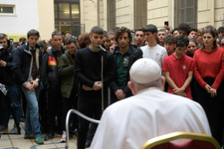 12-Diálogo do Papa Francisco com os estudantes da Escola "Pilo Albertelli" de Roma