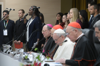 1-Pre-Synodal meeting with young people at the International Pontifical College "Maria Mater Ecclesiae"