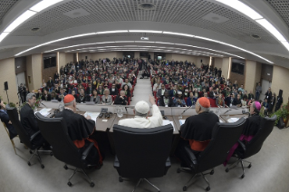 11-Pre-Synodal meeting with young people at the International Pontifical College "Maria Mater Ecclesiae"