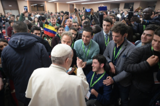 16-Reunião pré-sinodal com os jovens no Pontifício Colégio Internacional "Maria Mater Ecclesiae" 