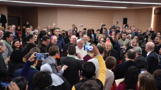 10-Pre-Synodal meeting with young people at the International Pontifical College "Maria Mater Ecclesiae"