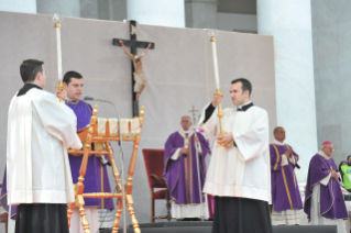 4-Visite pastorale : Conc&#xe9;l&#xe9;bration eucharistique 