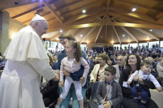 4-Visite pastorale à Nomadelfia (Grosseto) : Rencontre avec les membres de la Communauté fondée par par le p&#xe8;re Zeno Saltini