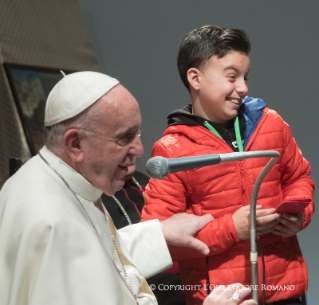 29-Visita pastorale alla Parrocchia "Santa Maria Josefa del Cuore di Gesù a Castelverde"