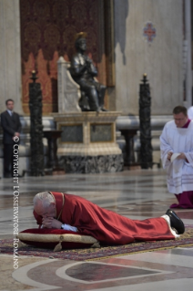 0-Venerdì Santo – Celebrazione della Passione del Signore