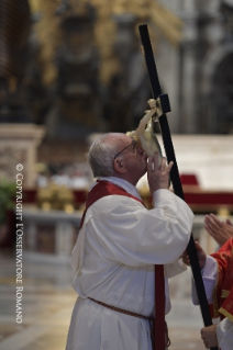 20-Karfreitag - Feier vom Leiden und Sterben Christi
