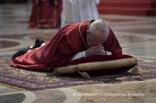 10-Venerdì Santo – Celebrazione della Passione del Signore