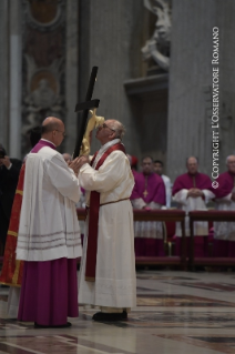 26-Venerdì Santo – Celebrazione della Passione del Signore