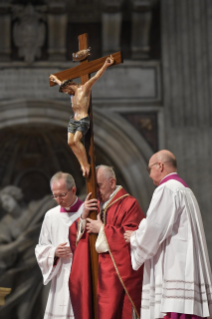 41-Viernes Santo - Celebración de la Pasión del Señor