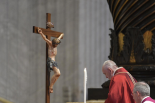 43-Viernes Santo - Celebración de la Pasión del Señor