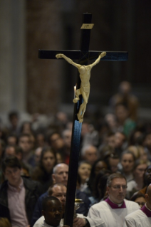 28-Viernes Santo - Celebración de la Pasión del Señor