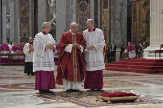 4-Good Friday – Celebration of the Passion of the Lord