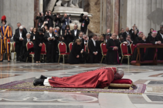 6-Venerdì Santo – Celebrazione della Passione del Signore