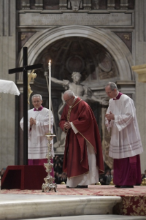 35-Good Friday – Celebration of the Passion of the Lord