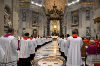 26-Vendredi saint – Célébration de la Passion du Seigneur