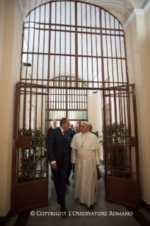 0-Pastoralbesuch: Besuch der Haftanstalt "Giuseppe Salvia" und Mittagessen mit H&#xe4;ftlingen
