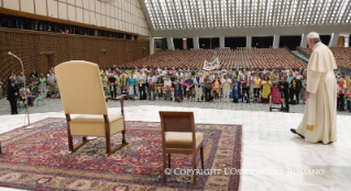6-Audienz für die Teilnehmer an der Pilgerfahrt der Armen aus franzöischen Diözesen der Provinz Lyon