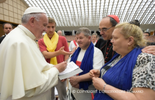 8-Udienza al pellegrinaggio di Poveri dalle Diocesi Francesi della Provincia di Lyon