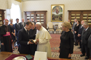 11-Audience du Pape François au Président français Emmanuel Macron