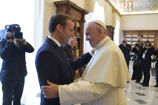 12-Audience du Pape François au Président français Emmanuel Macron