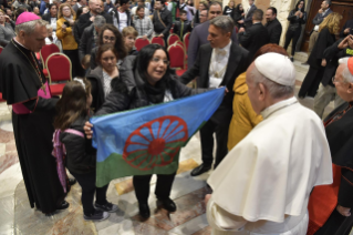 15-Prayer meeting with Roma and Sinti People