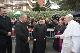 2-Pastoralbesuch in der römischen Pfarrei "San Gelasio I Papa" im Viertel Ponte Mammolo