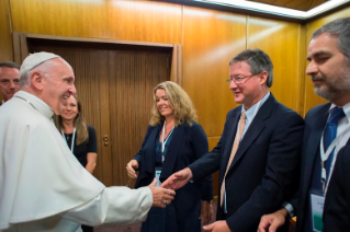3-Ai partecipanti al Congresso Mondiale della Fondazione Pontificia "Scholas Occurrentes"