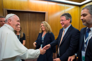 3-Aos participantes no Congresso Mundial da Fundação Pontifícia "Scholas Occurrentes" 