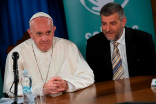 10-Ai partecipanti al Congresso Mondiale della Fondazione Pontificia "Scholas Occurrentes"