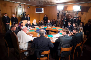 9-Ai partecipanti al Congresso Mondiale della Fondazione Pontificia "Scholas Occurrentes"