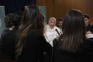 13-Aos participantes no Congresso Mundial da Fundação Pontifícia "Scholas Occurrentes" 