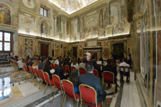 4-Aos participantes do Curso de Verão de Astrofísica promovido pelo Observatório do Vaticano