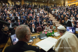 9-Intervention du Pape François à la Conférence sur « Esclavage moderne et changement climatique : l'engagement des villes &#x201d;