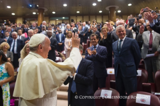 15-Intervention du Pape François à la Conférence sur « Esclavage moderne et changement climatique : l'engagement des villes &#x201d;