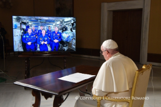 6-Collegamento del Santo Padre con l&#x2019;equipaggio della Stazione Spaziale Internazionale