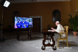 9-Collegamento del Santo Padre con l&#x2019;equipaggio della Stazione Spaziale Internazionale