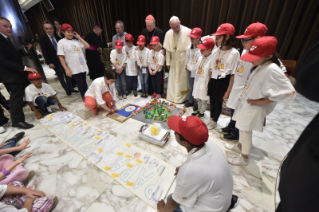 5-To children participating in the &#x201c;Children&#x2019;s Train&#x201d; initiative organized by the Pontifical Council for Culture
