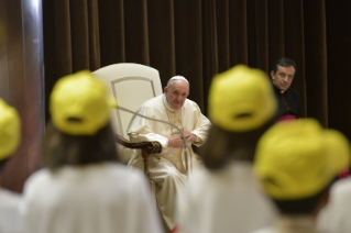 10-To children participating in the &#x201c;Children&#x2019;s Train&#x201d; initiative organized by the Pontifical Council for Culture