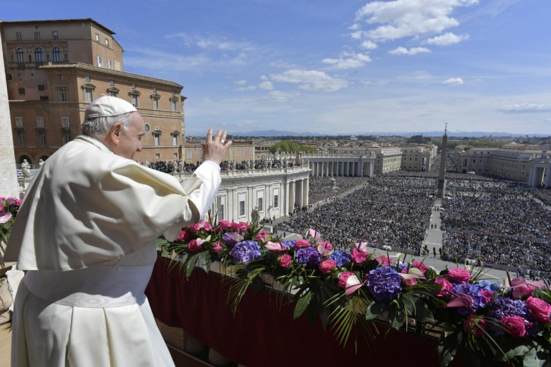 Vooruitgaan IJver omvatten Easter Sunday - “Urbi et Orbi” Blessing - Activities of the Holy Father  Pope Francis | Vatican.va