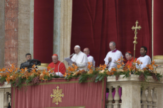 3-Bendición y mensaje "Urbi et Orbi"